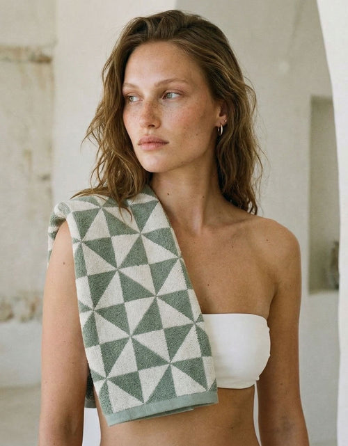 Load image into Gallery viewer, Umbra Australian Cotton Towels
