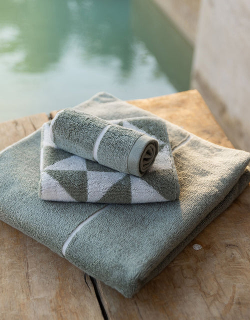 Load image into Gallery viewer, Umbra Australian Cotton Towels
